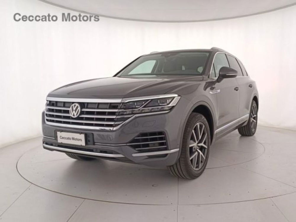 Volkswagen Touareg 3.0 V6 TDI SCR Advanced del 2020 usata a Padova