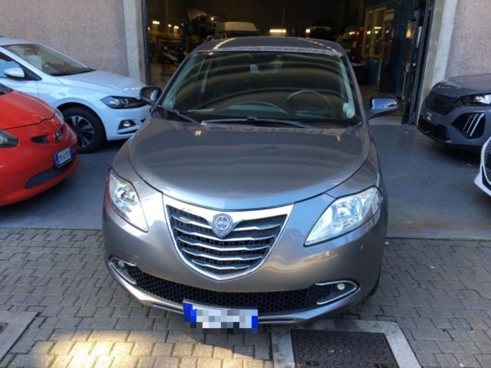 Lancia Ypsilon usata a Genova