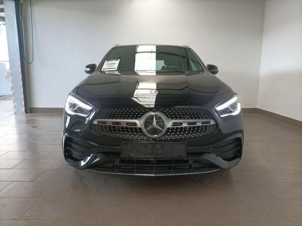 Mercedes-Benz GLA SUV usata a Milano (2)