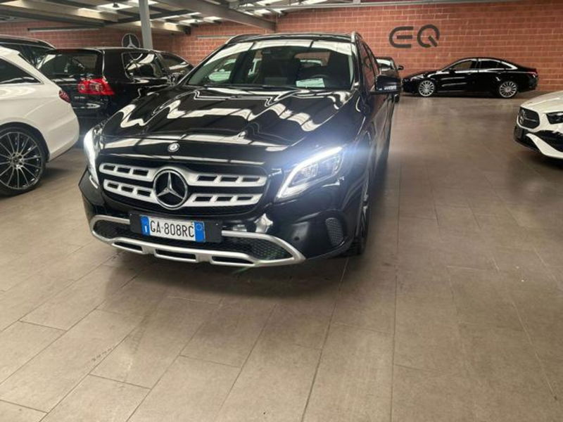 Mercedes-Benz GLA SUV 250 Sport  del 2018 usata a Magenta