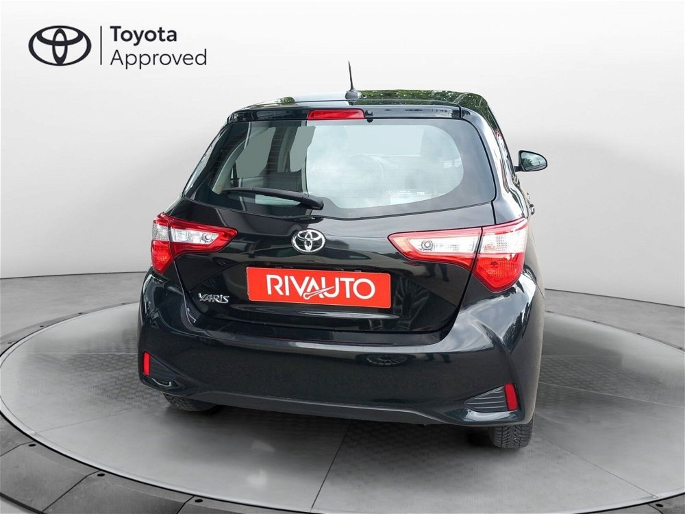 Toyota Yaris 1.5 5 porte Active  del 2020 usata a Beregazzo con Figliaro (4)