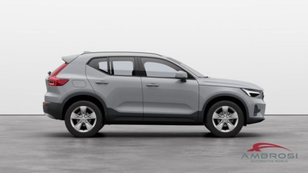 Volvo XC40 nuova a Perugia (3)