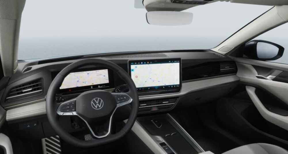 Volkswagen Passat nuova a Lecco (5)