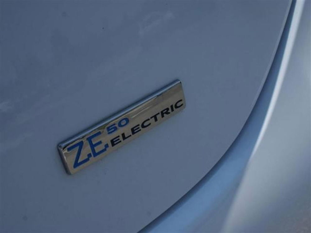 Renault Zoe Zen R135 Flex  del 2020 usata a Piacenza (2)