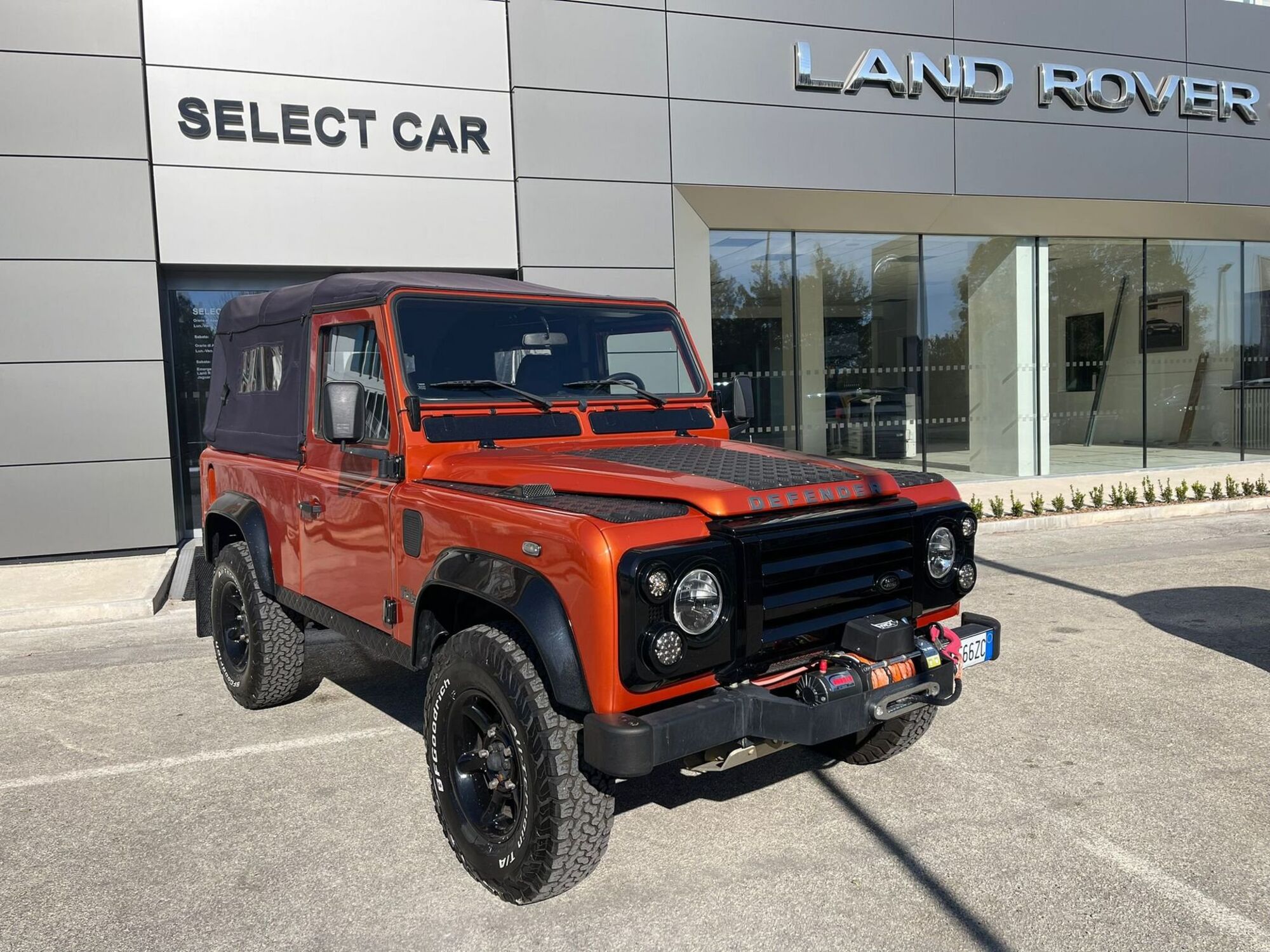 Land Rover Defender 90 2.5 Td5 Soft-Top  del 2002 usata a Avezzano