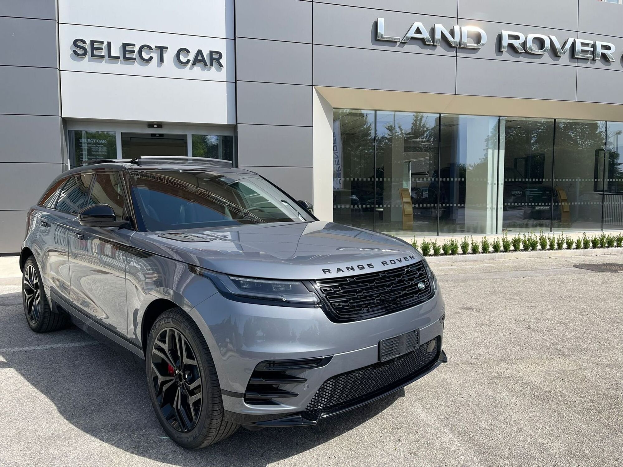 Land Rover Range Rover Velar 2.0D I4 204 CV R-Dynamic SE  nuova a Avezzano