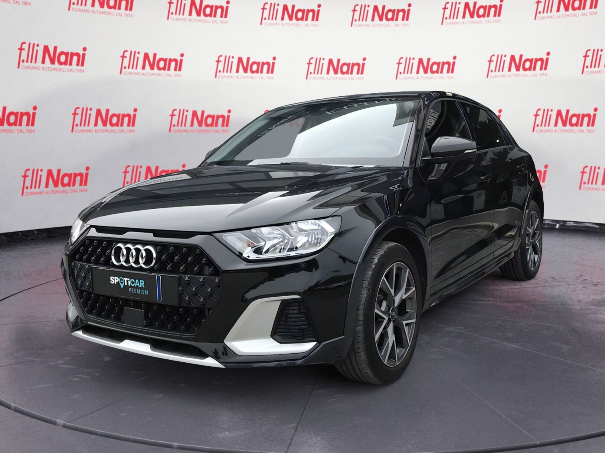 Audi A1 citycarver 35 TFSI Admired  del 2022 usata a Massa