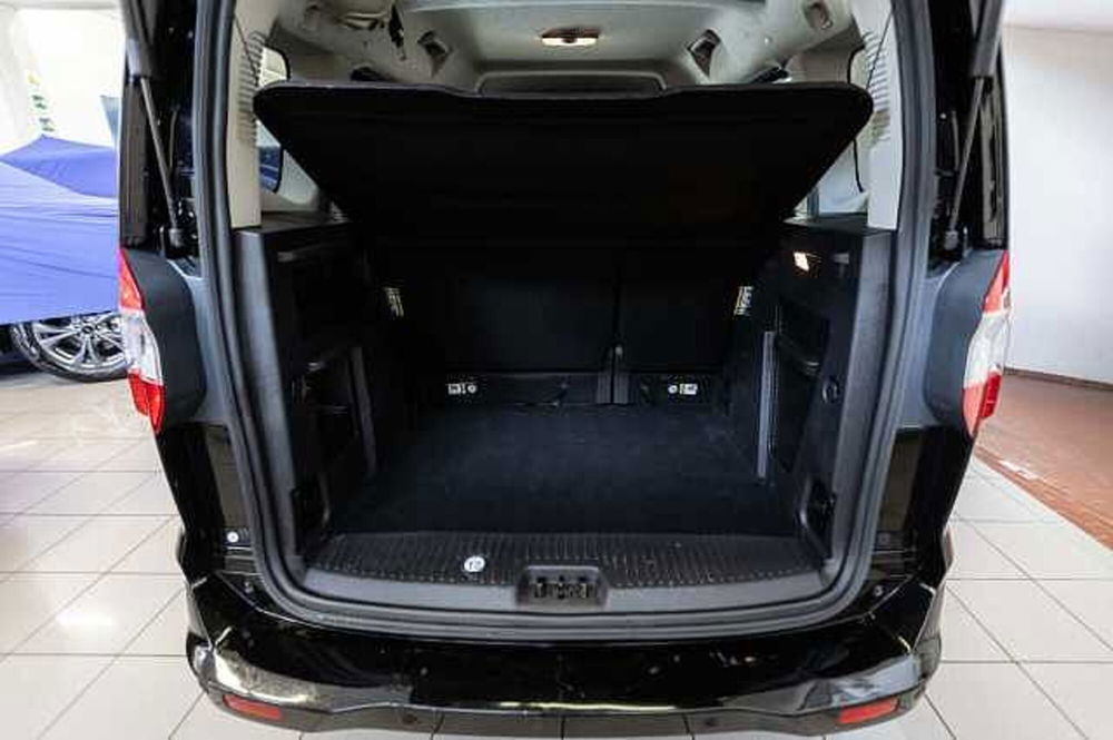 Ford Tourneo Courier usata a Treviso (6)