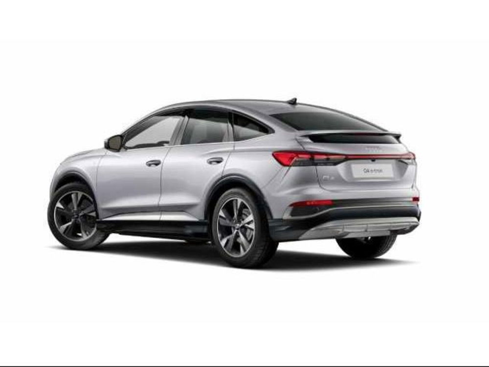 Audi Q4 Sportback nuova a Avellino (4)