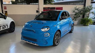 Abarth 500e Cabrio 42 kWh Turismo nuova a Legnano