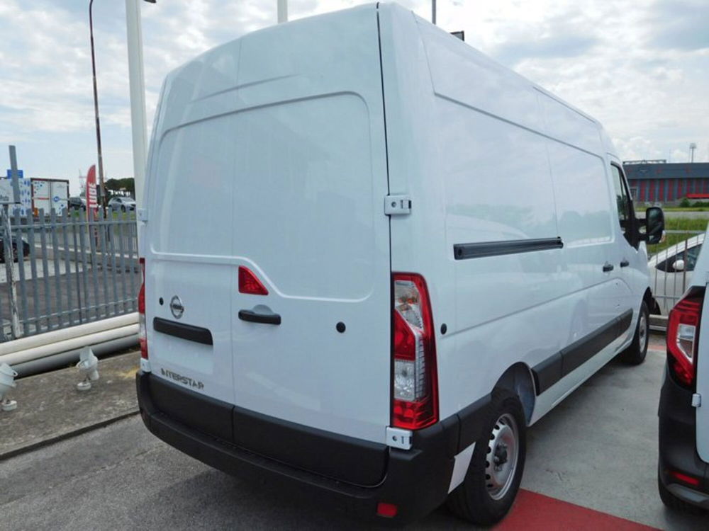 Nissan Interstar Furgone nuova a Rimini (3)