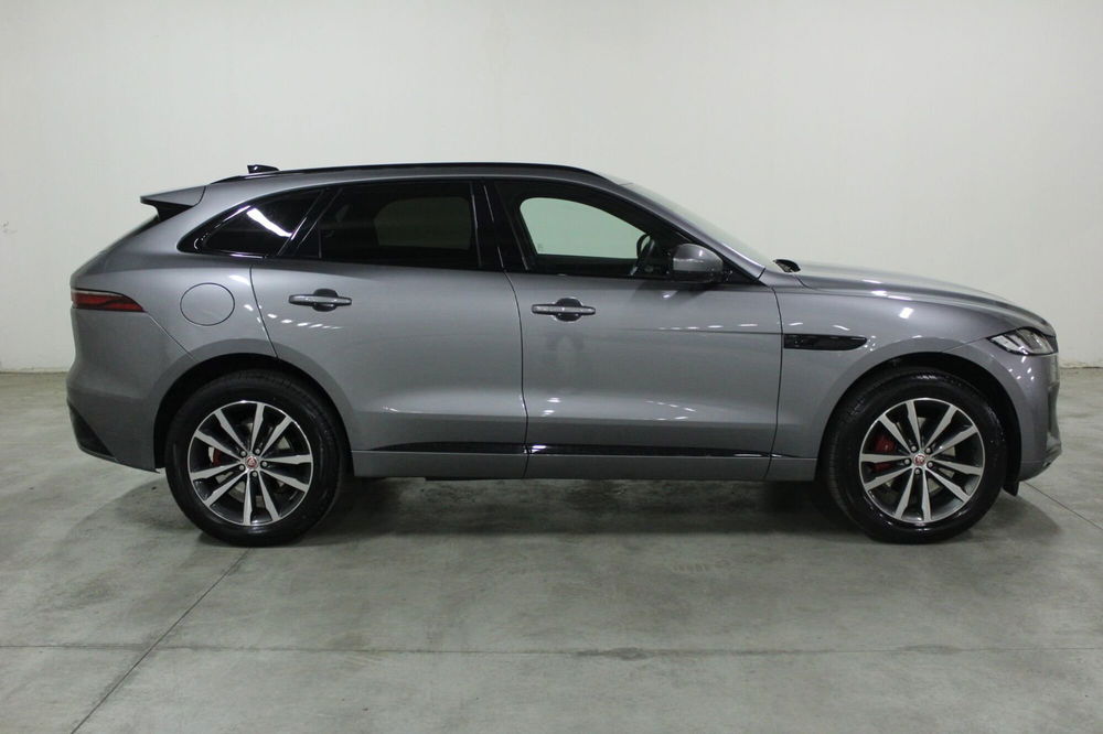 Jaguar F-Pace usata a Brescia (6)