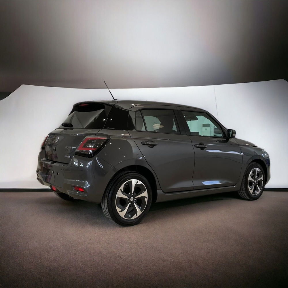 Suzuki Swift nuova a Cremona (5)