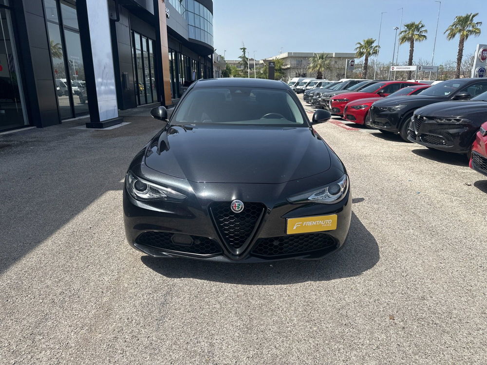 Alfa Romeo Giulia usata a Chieti (4)