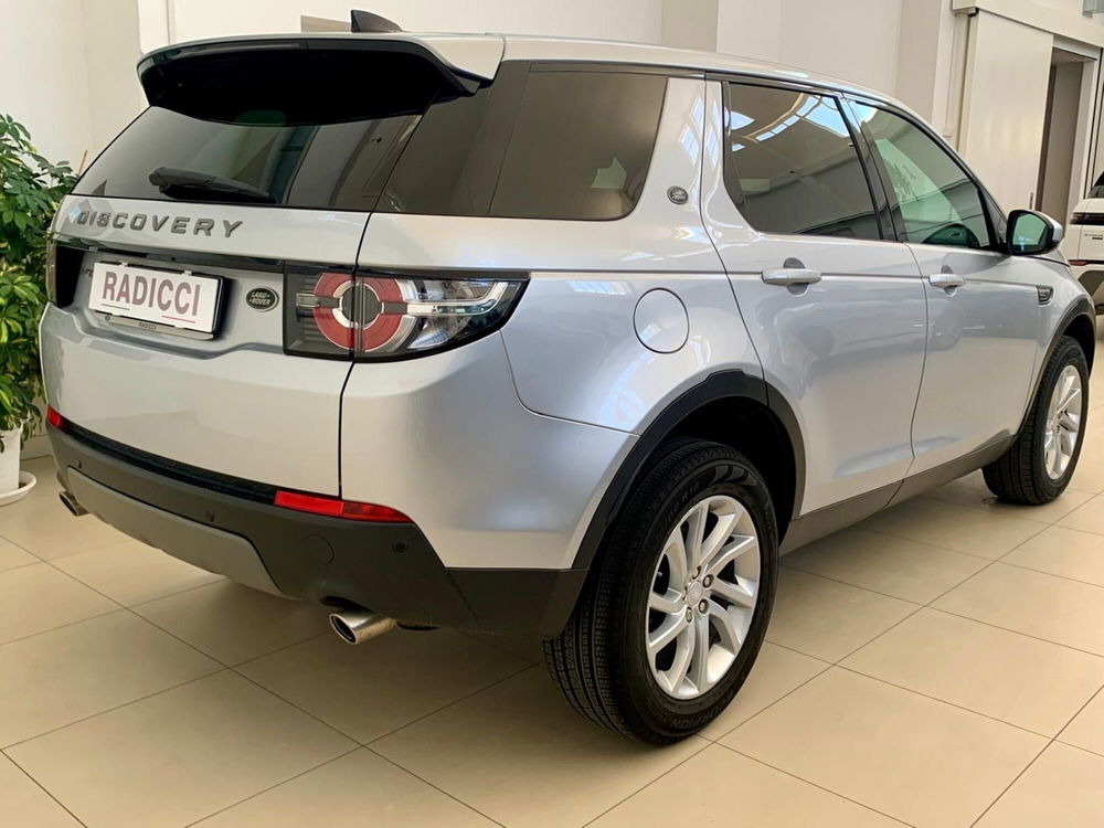 Land Rover Discovery Sport usata a Bari (2)