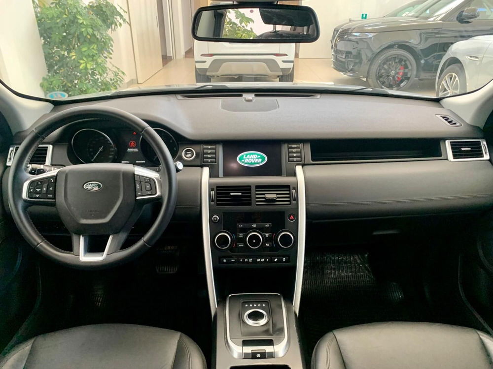 Land Rover Discovery Sport usata a Bari (4)