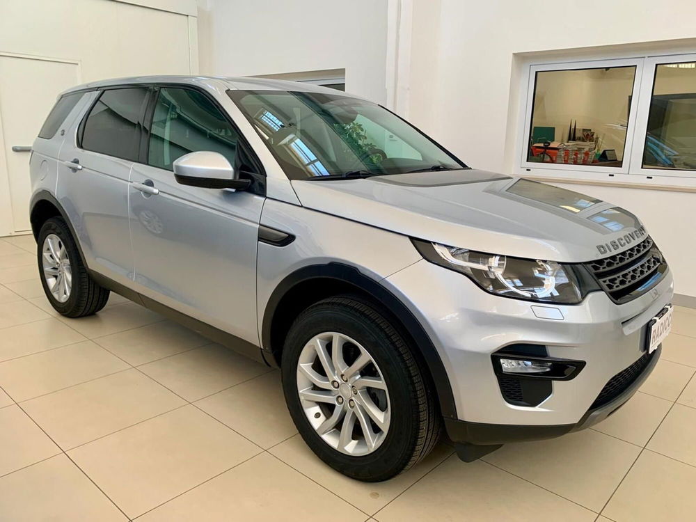 Land Rover Discovery Sport usata a Bari (6)