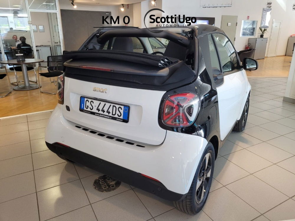 smart Fortwo Cabrio nuova a Siena (5)