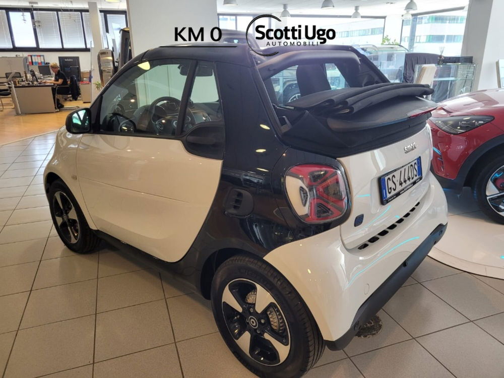 smart Fortwo Cabrio nuova a Siena (7)