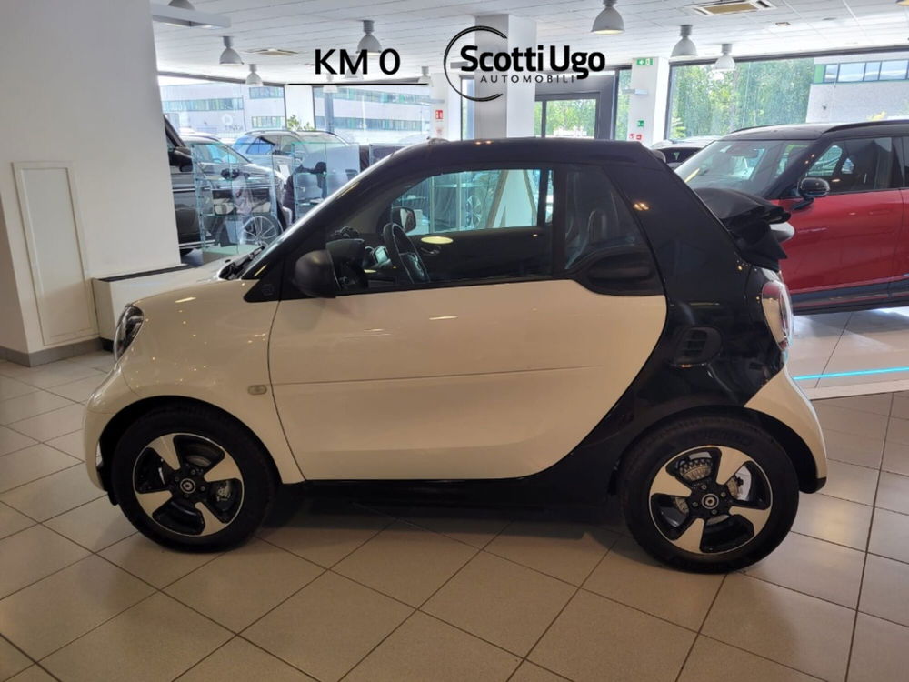 smart Fortwo Cabrio nuova a Siena (8)