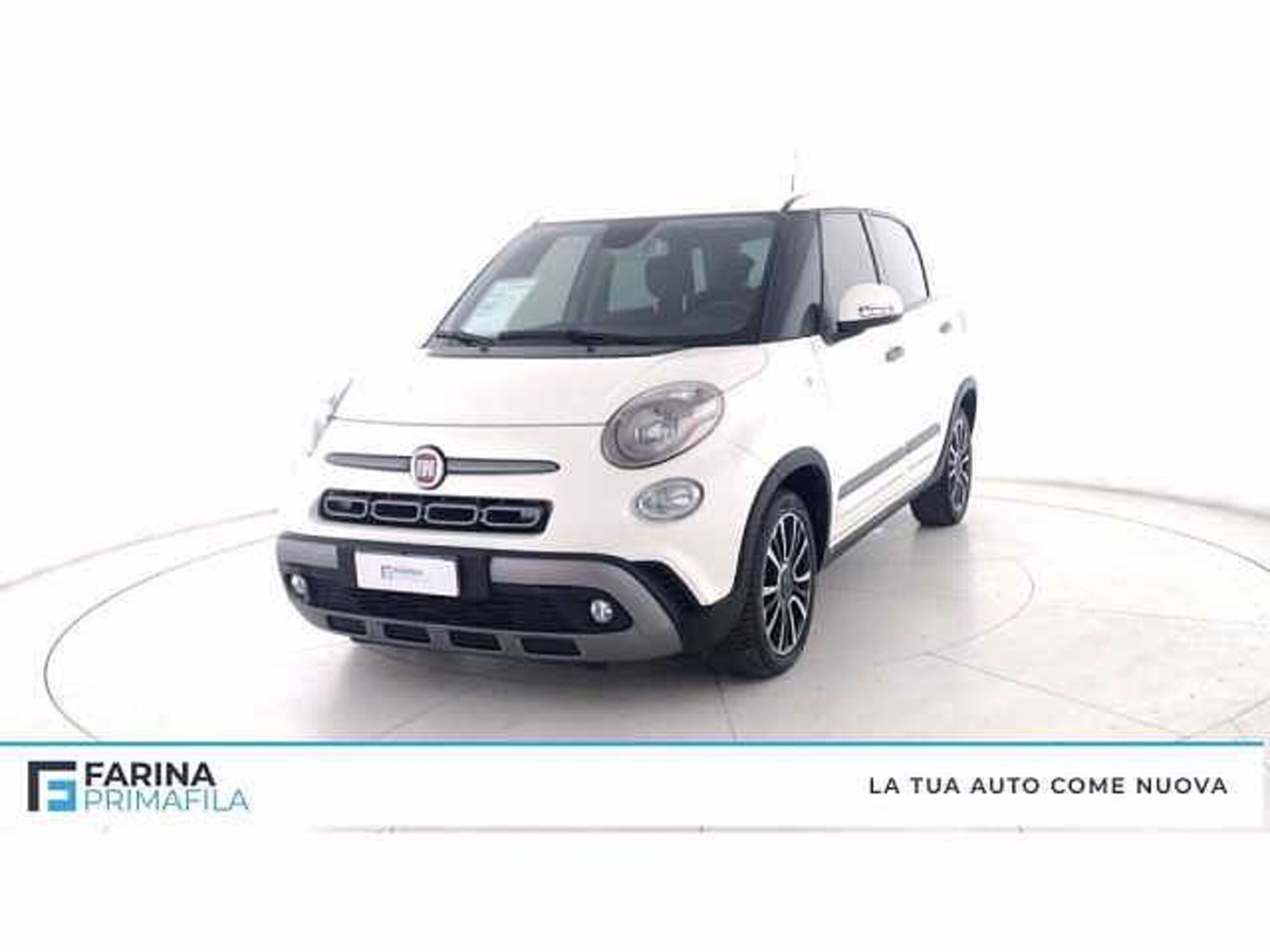 Fiat 500L 1.3 Multijet 95 CV Dualogic Cross  del 2017 usata a Pozzuoli