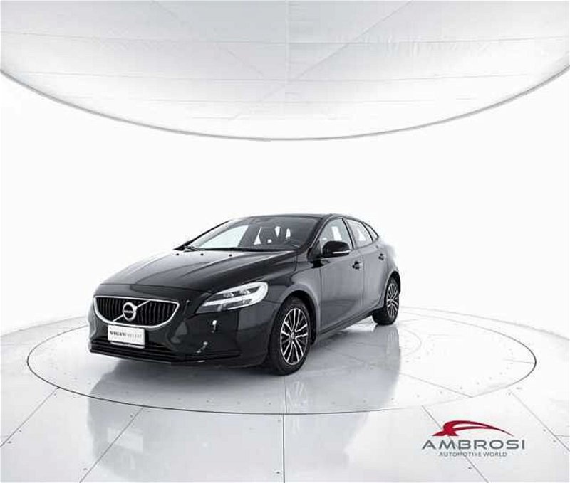 Volvo V40 D2 Geartronic Business Plus N1  del 2019 usata a Viterbo