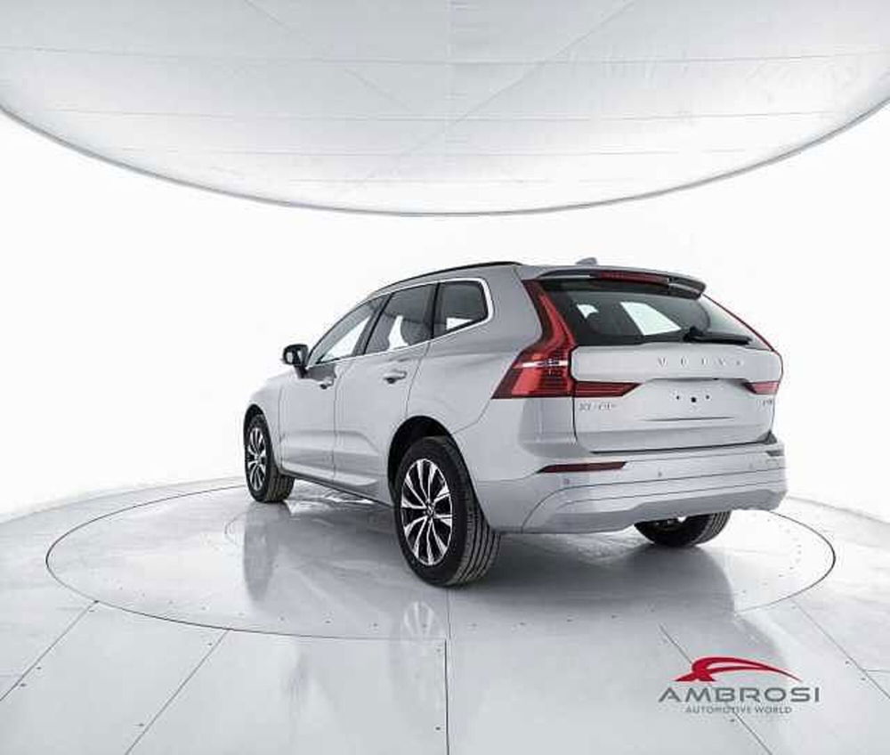 Volvo XC60 nuova a Viterbo (4)