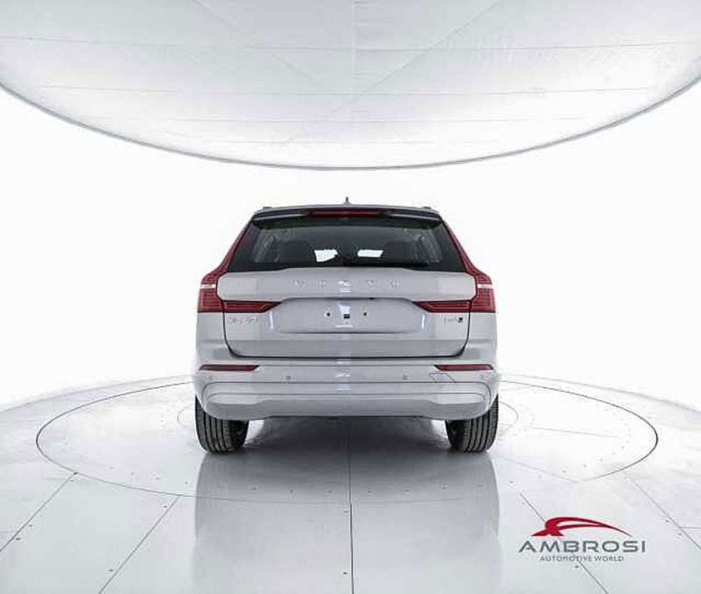 Volvo XC60 nuova a Viterbo (6)