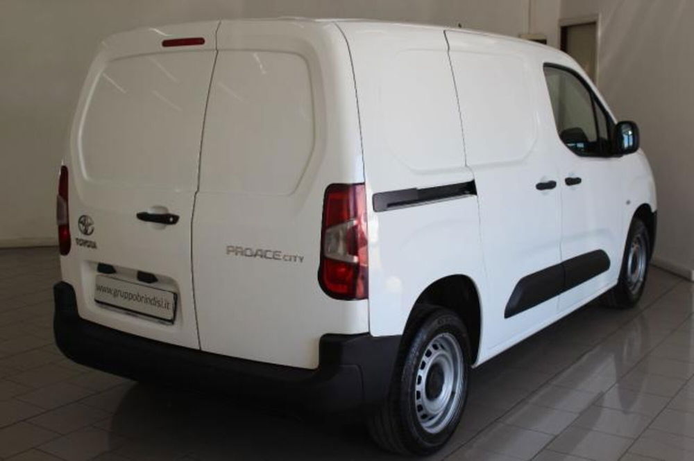 Toyota Proace City usata a Potenza (6)