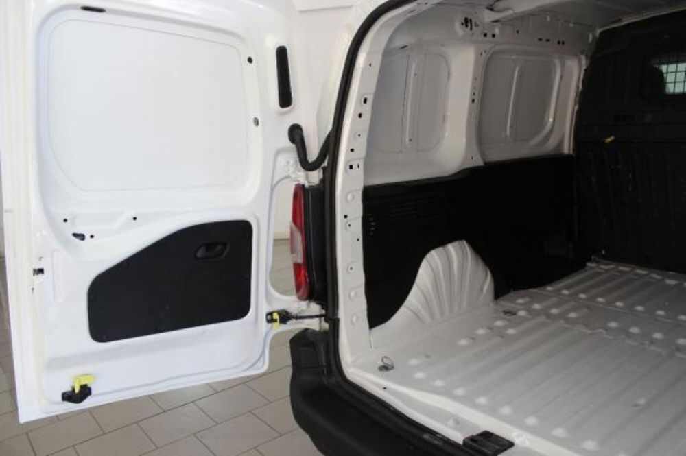 Toyota Proace City usata a Potenza (9)