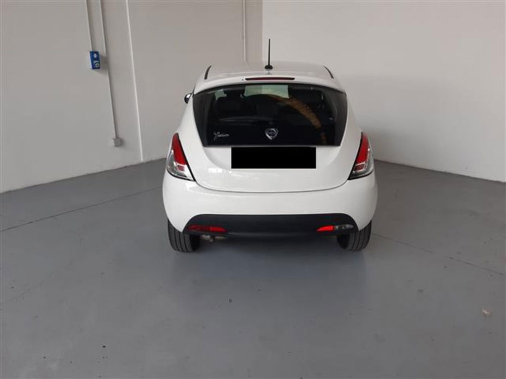 Lancia Ypsilon usata a Asti (3)