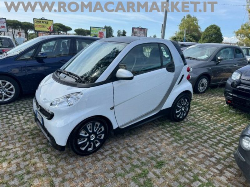 smart Fortwo 1000 45 kW MHD coupé pure  del 2014 usata a Roma