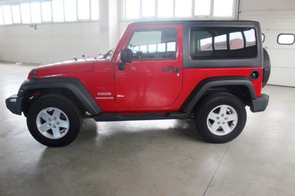 Jeep Wrangler Unlimited usata a Terni (3)