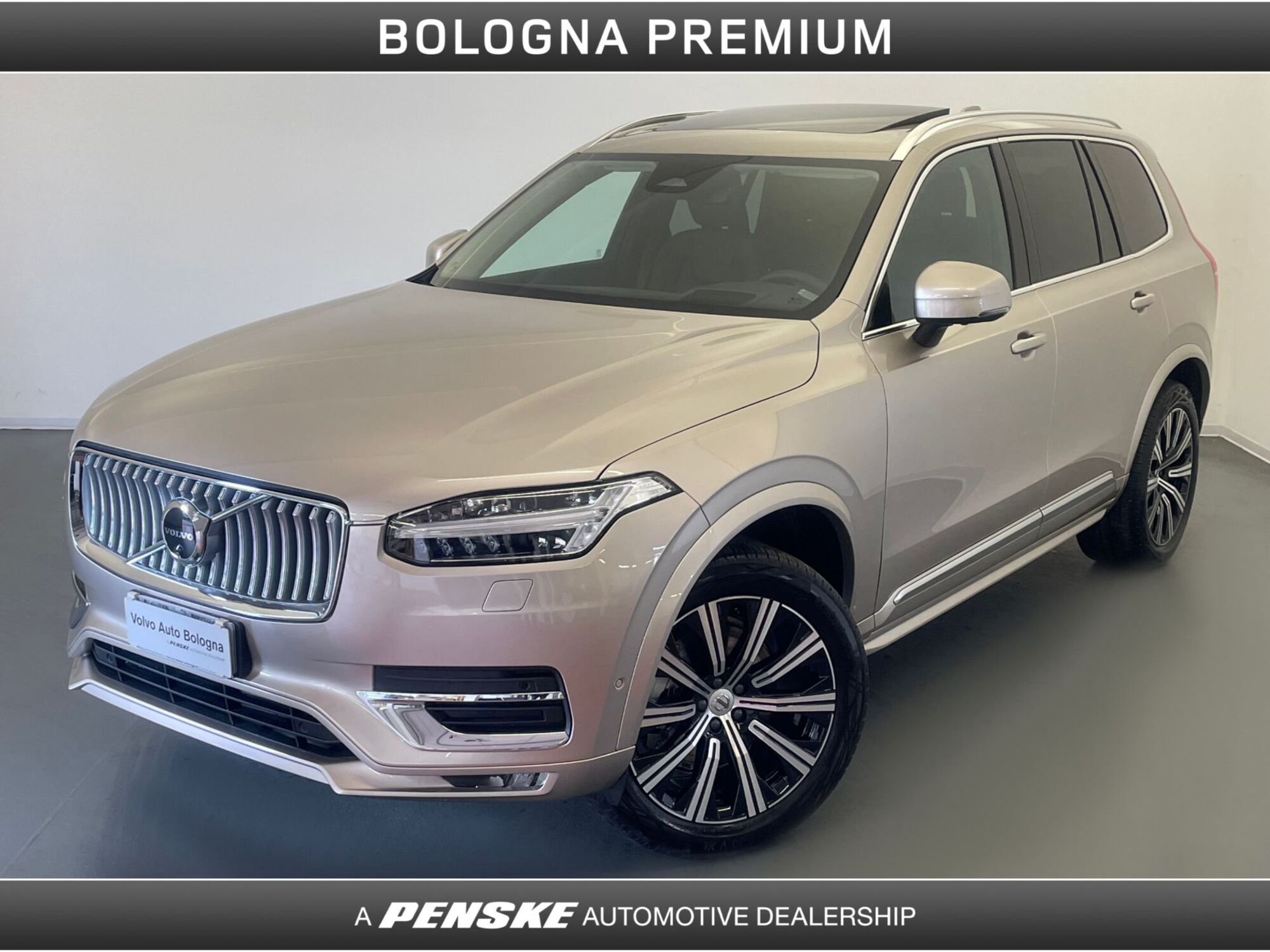 Volvo XC90 B5 (d) AWD automatico 7 posti Ultimate Bright nuova a Casalecchio di Reno