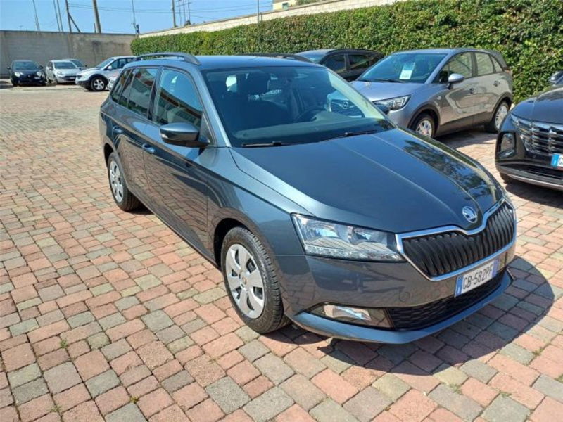 Skoda Fabia Station Wagon 1.0 TSI Wagon Business  del 2020 usata a Bari