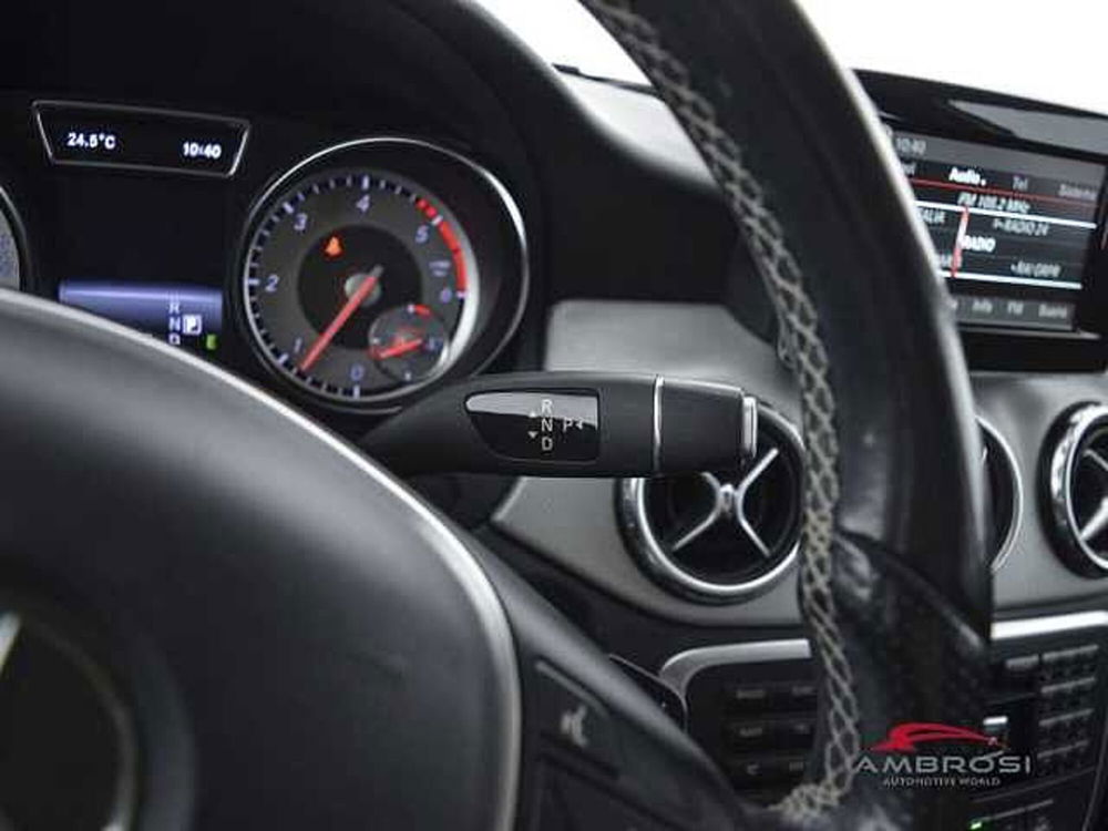 Mercedes-Benz GLA SUV usata a Perugia (19)