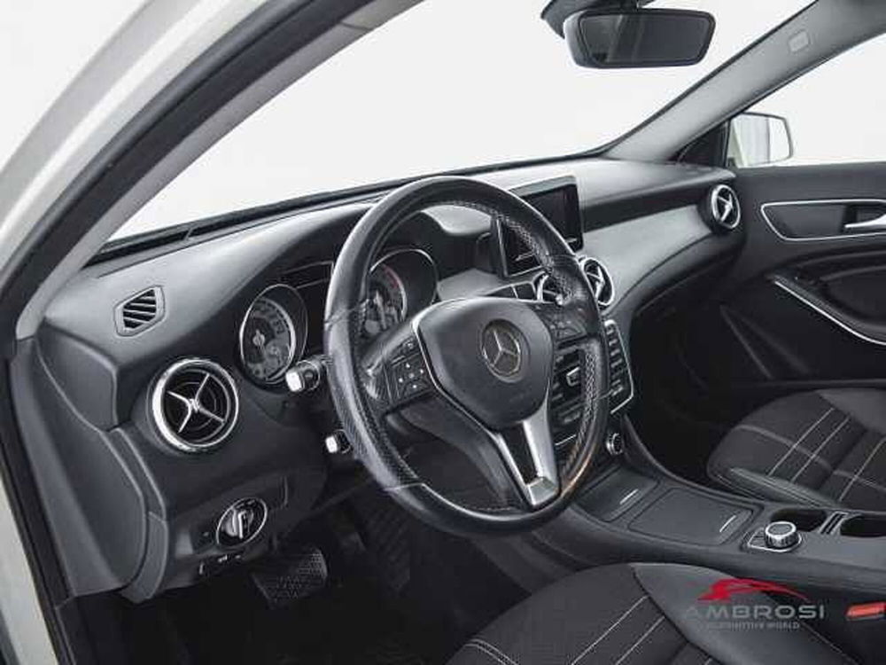 Mercedes-Benz GLA SUV usata a Perugia (8)