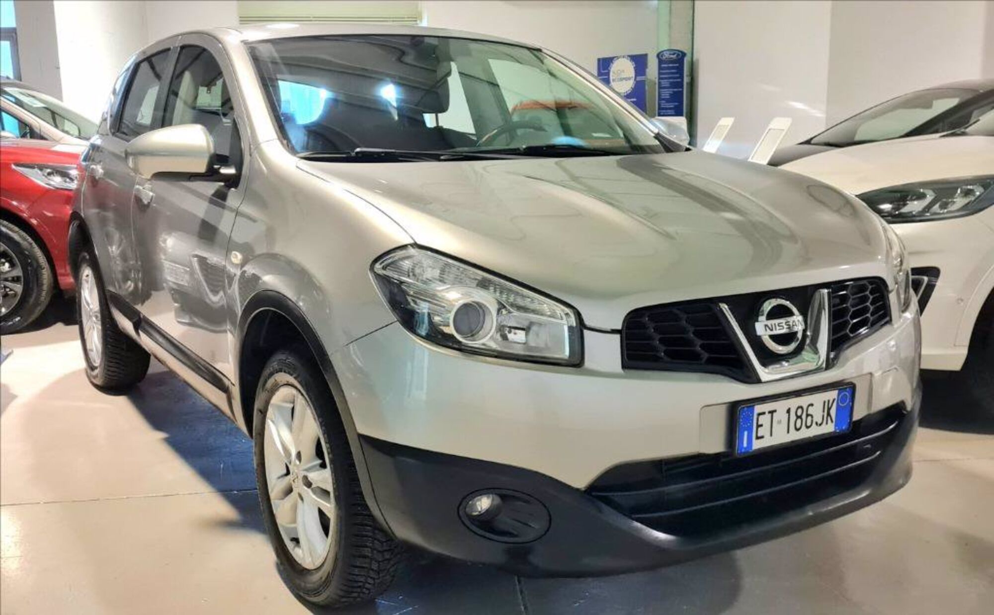 Nissan Qashqai 1.5 dCi Visia  del 2013 usata a Trezzano sul Naviglio