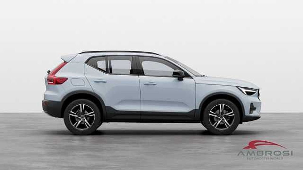 Volvo XC40 nuova a Viterbo (3)