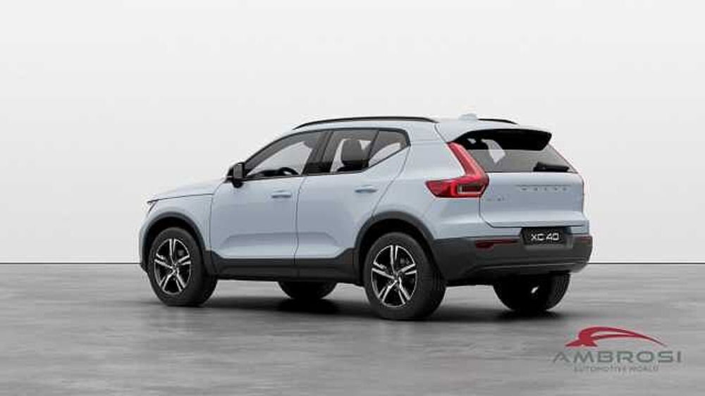 Volvo XC40 nuova a Viterbo (4)