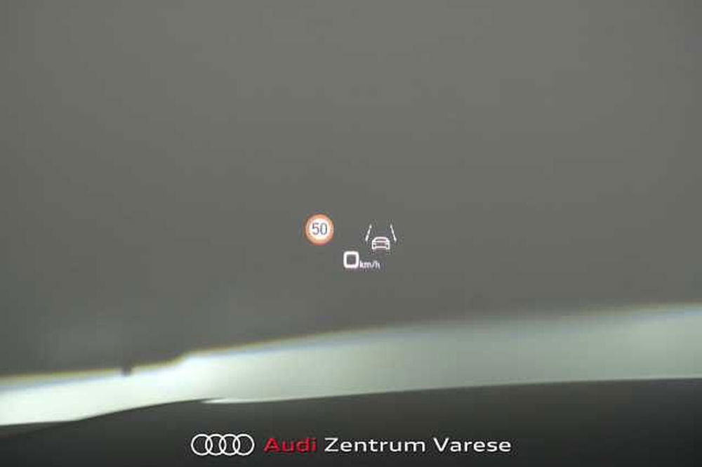 Audi SQ8 usata a Varese (17)