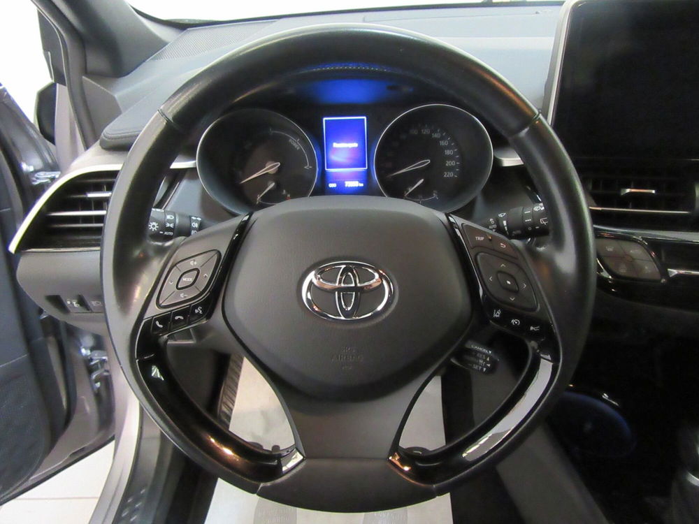 Toyota Toyota C-HR usata a Firenze (11)