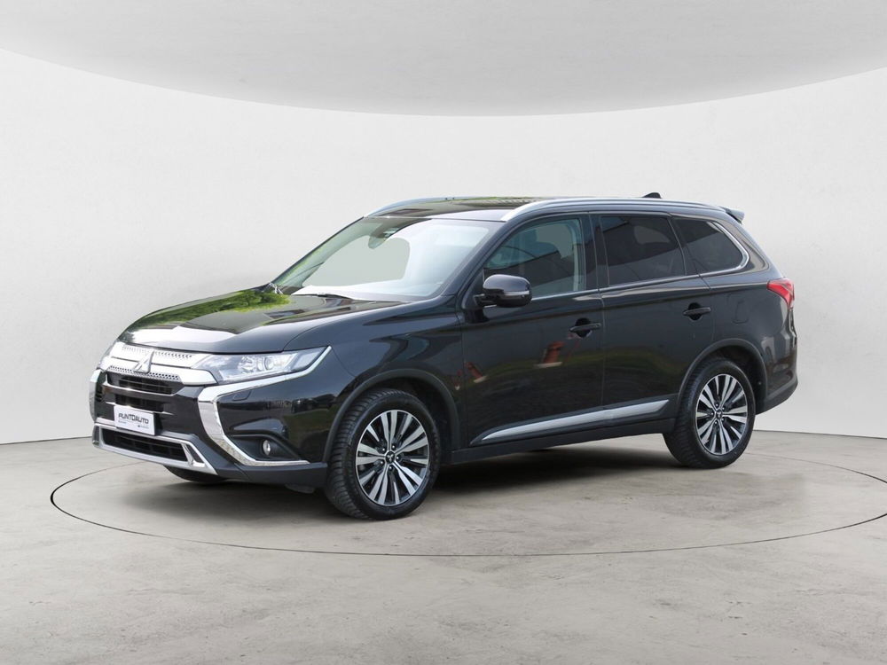 Mitsubishi Outlander usata a Cuneo