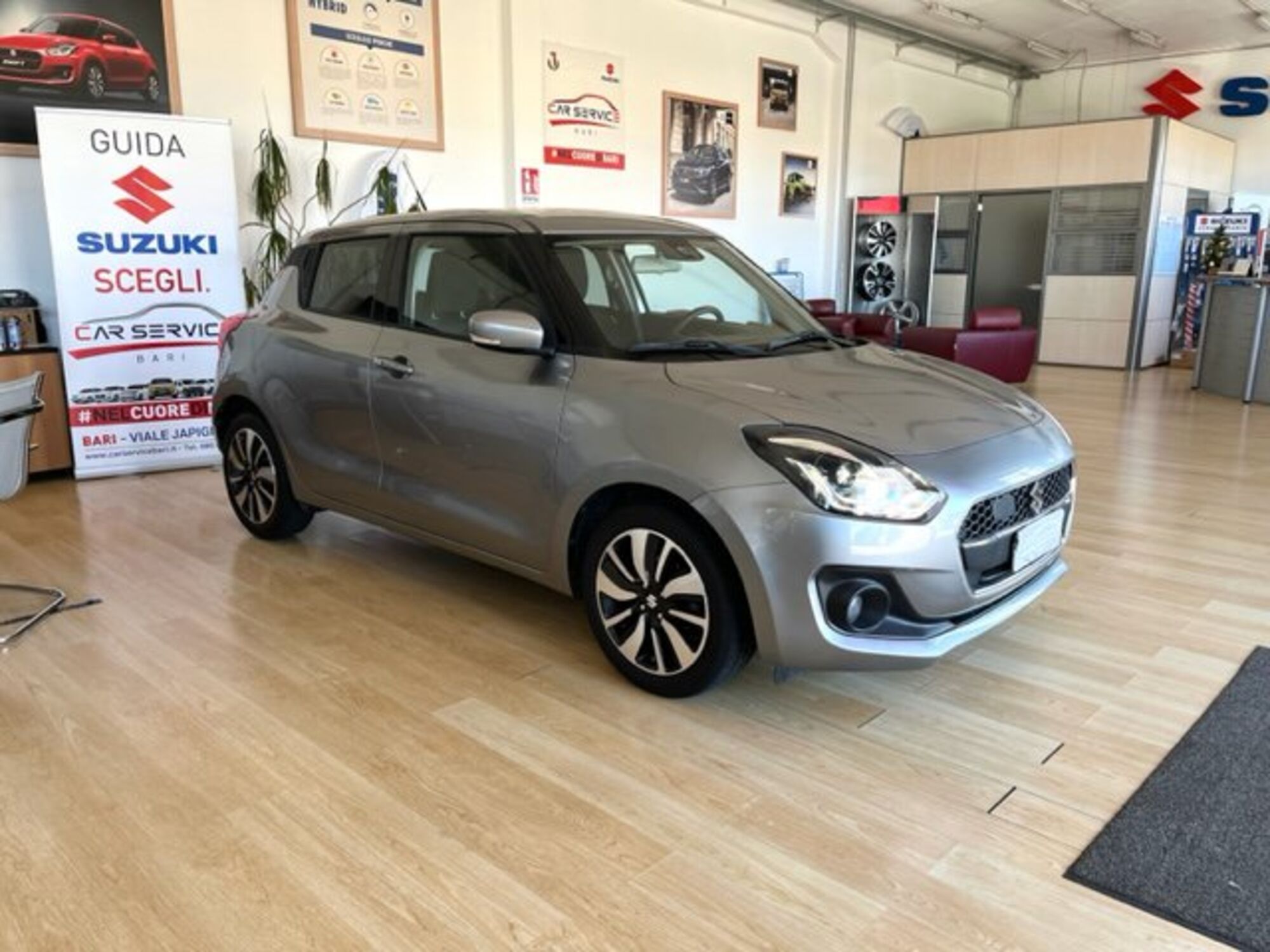 Suzuki Swift 1.2 Hybrid Easy Top del 2018 usata a Bari