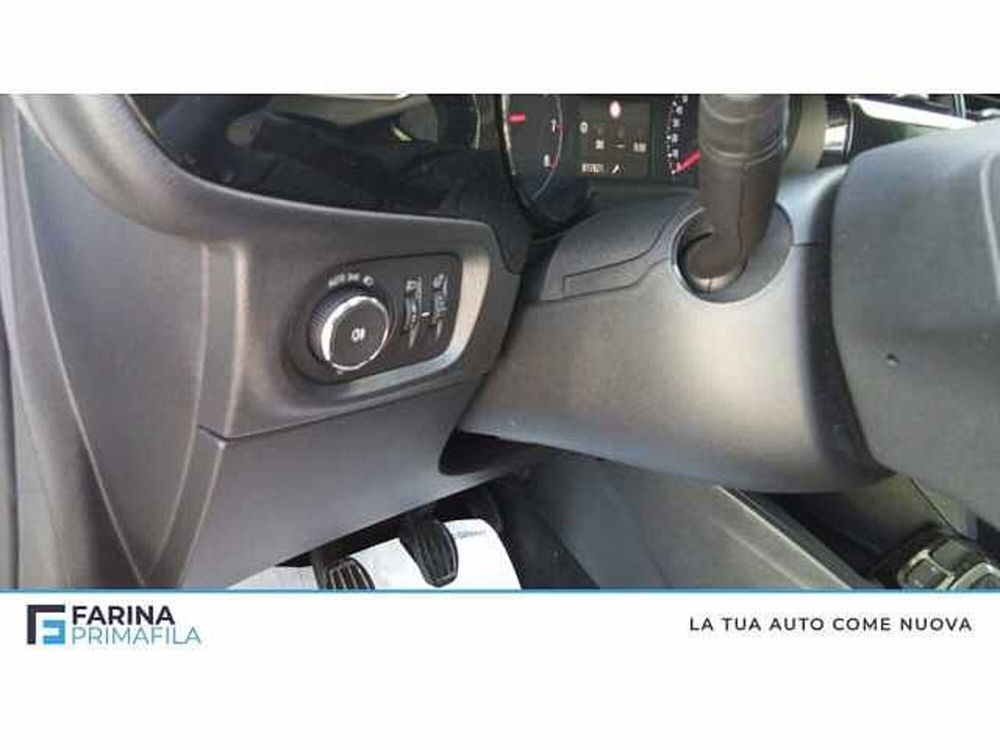 Opel Corsa usata a Napoli (19)