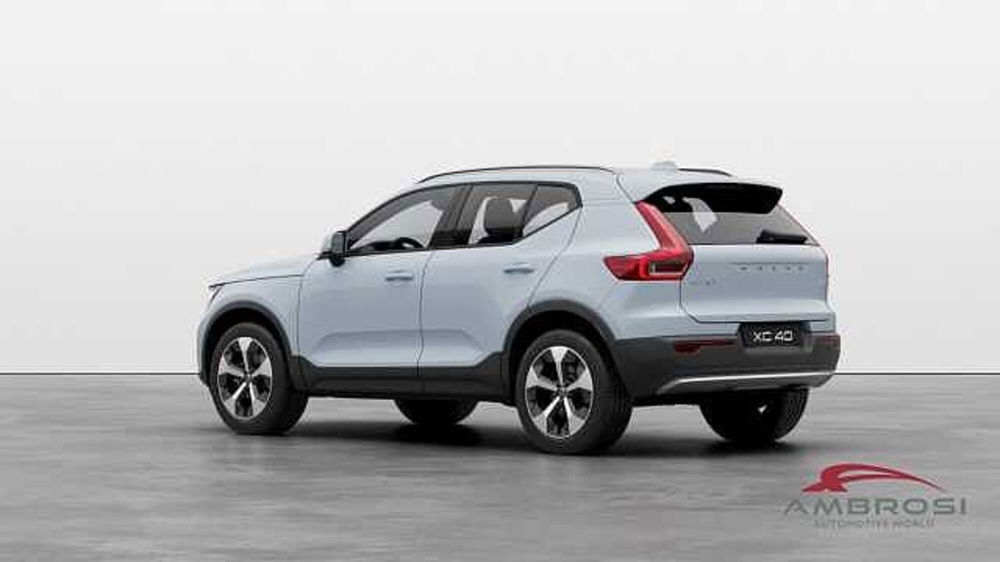 Volvo XC40 nuova a Perugia (3)