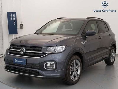 Volkswagen T-Cross 1.0 TSI 110 CV Sport nuova a Busto Arsizio