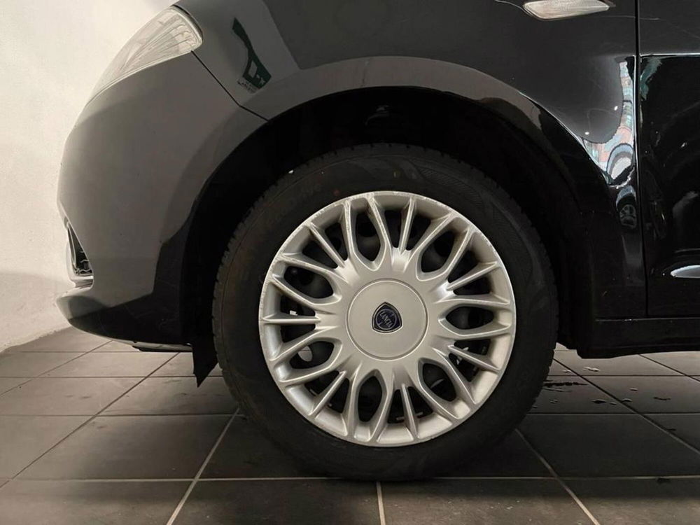 Lancia Ypsilon usata a Torino (14)