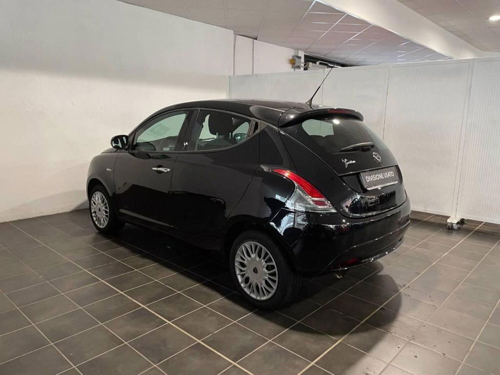 Lancia Ypsilon usata a Torino (4)