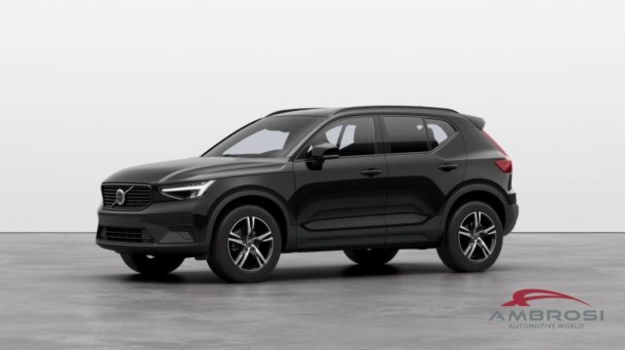 Volvo XC40 B3 automatico Plus Dark  nuova a Corciano